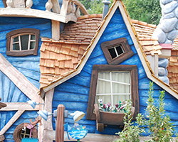 Theme Paint | Theme Park | Anaheim, California