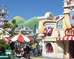 Theme Paint | Theme Park | Anaheim, California